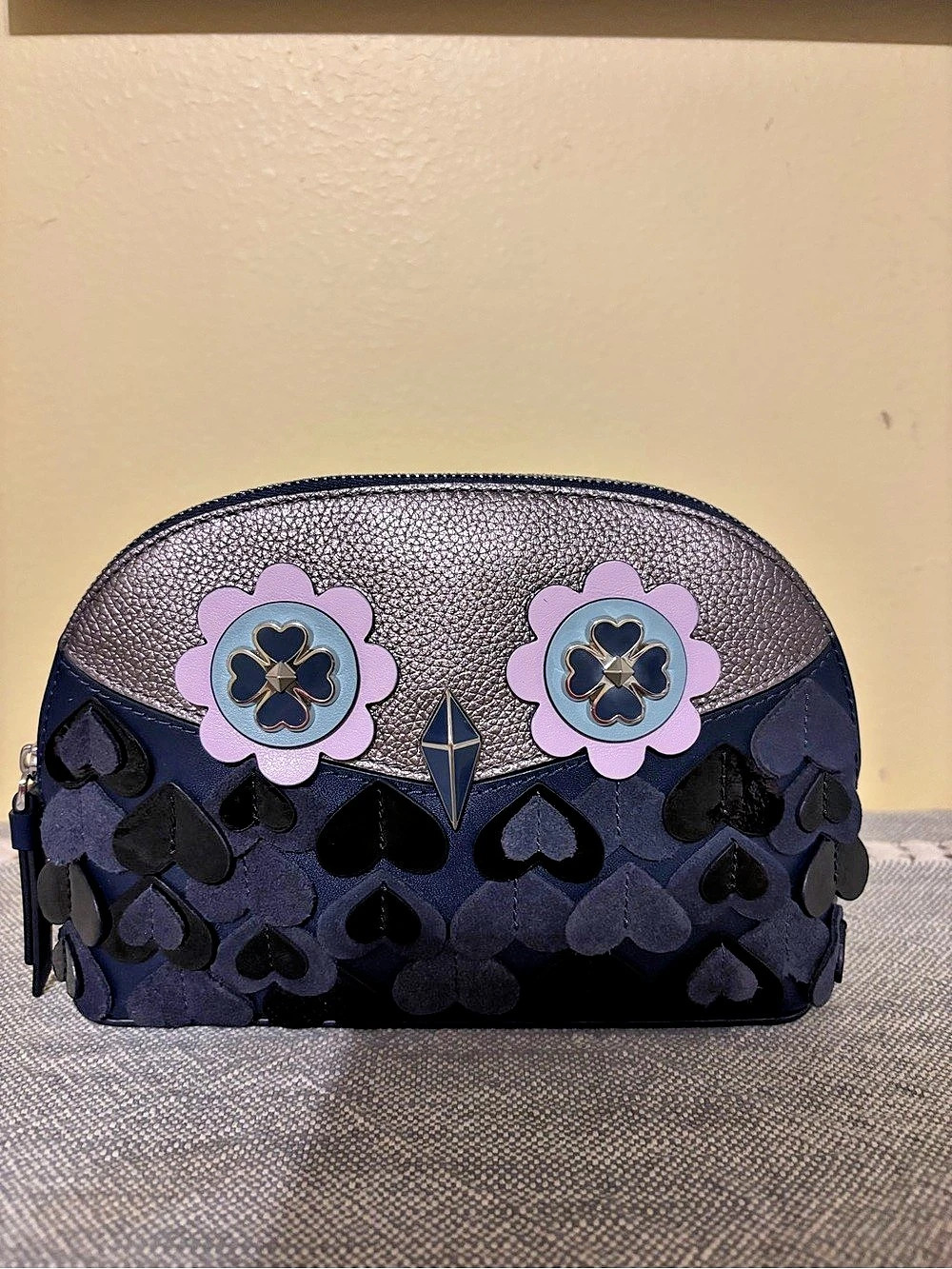 kate spade new york Zibbi Medium Dome Cosmetic Case